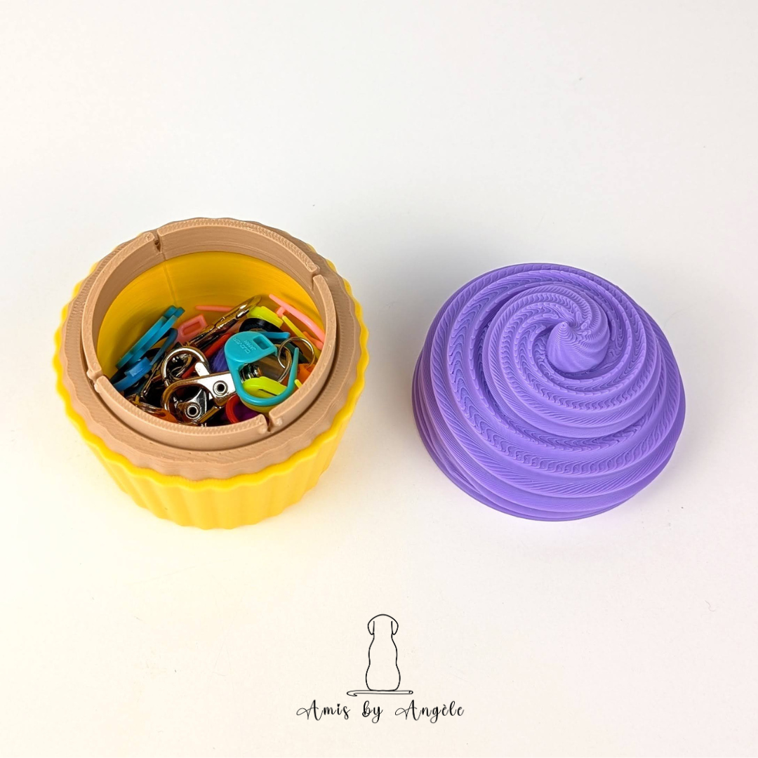 Cupcake Container (fits stitch markers)