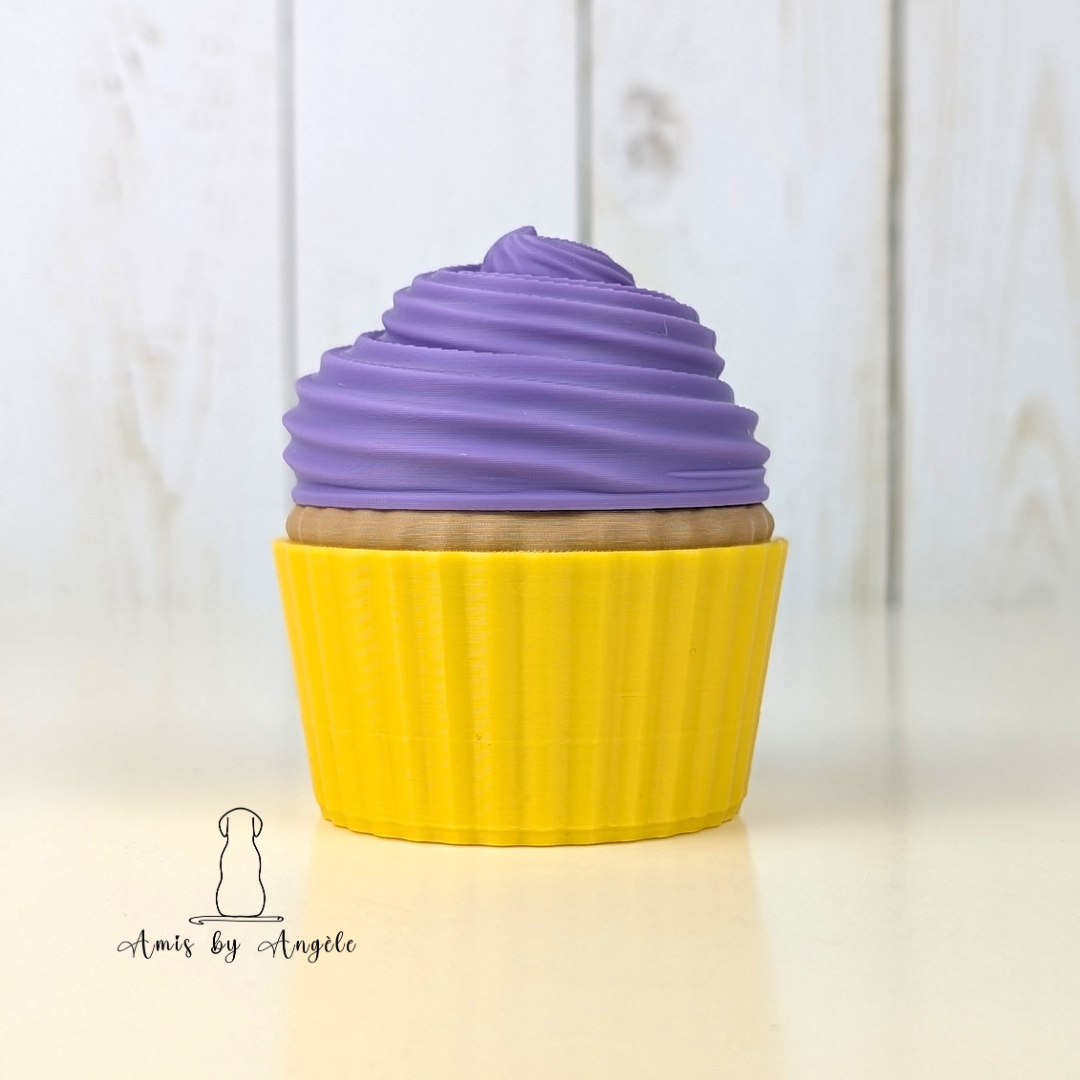 Cupcake Container (fits stitch markers)