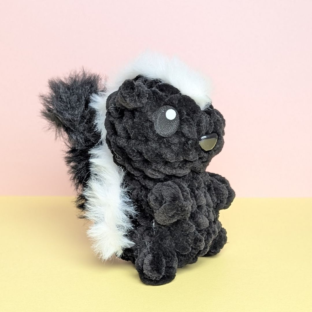 Pattern - Baby Squirrel and Skunk (No-Sew)